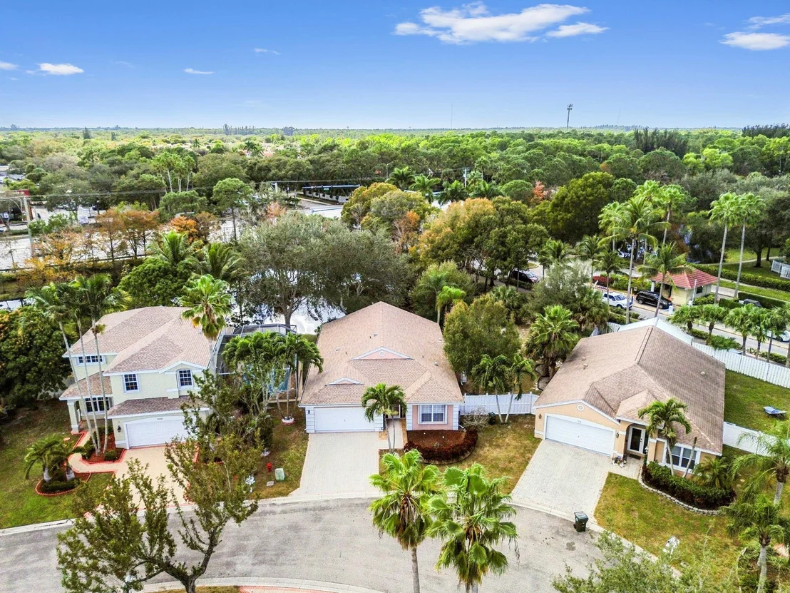 Photo of 1718 Sawgrass Circle