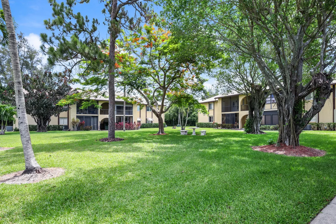 Photo of Unit C2 at 321 Pine Ridge Circle