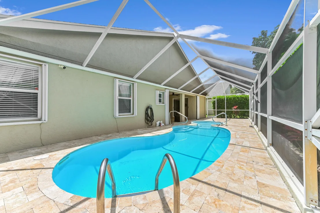 Photo of 1163 Peninsula Way