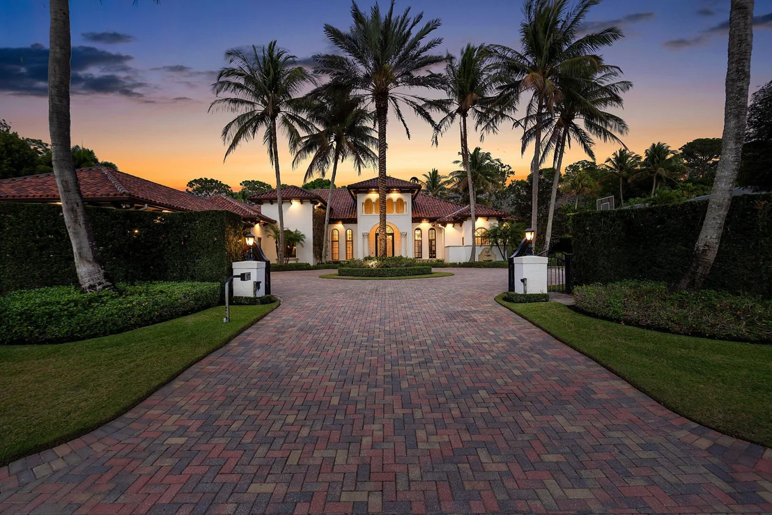 Photo of 1920 Flagler Estates Drive