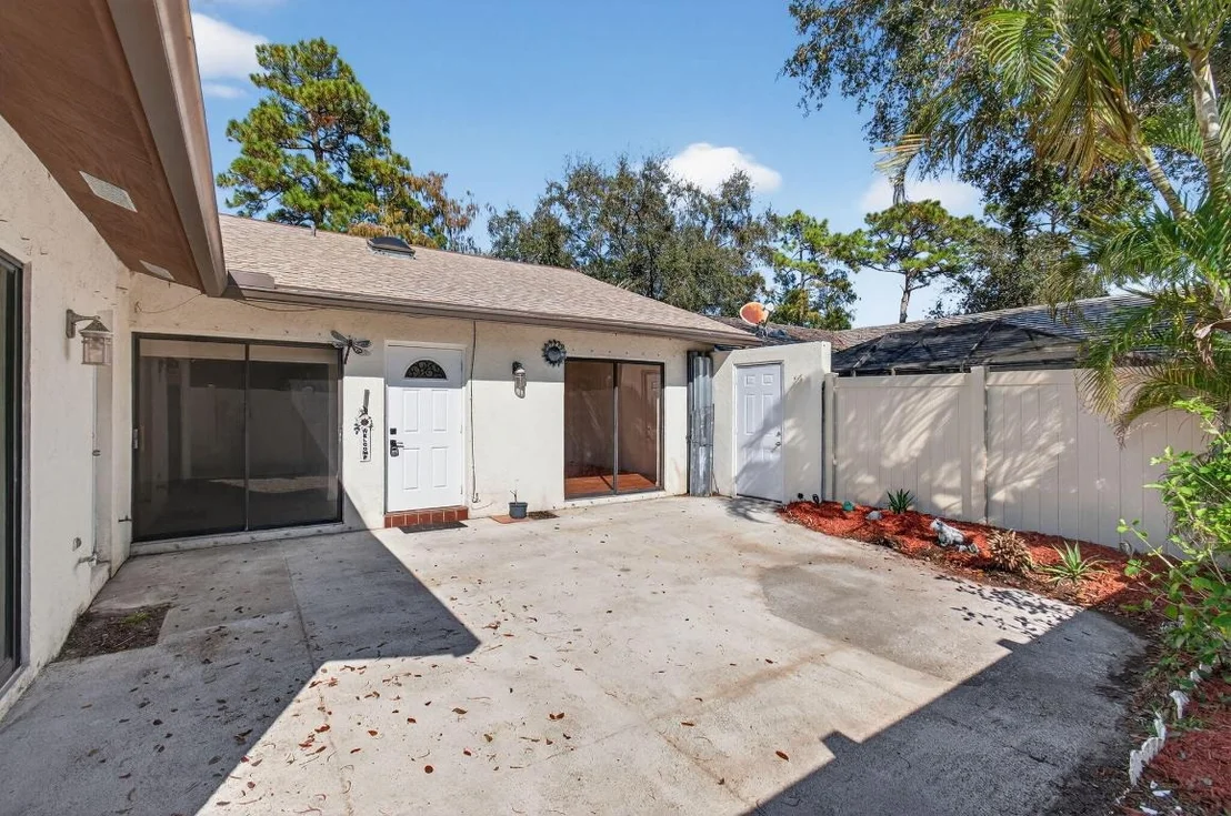 Photo of 1350 Periwinkle Place