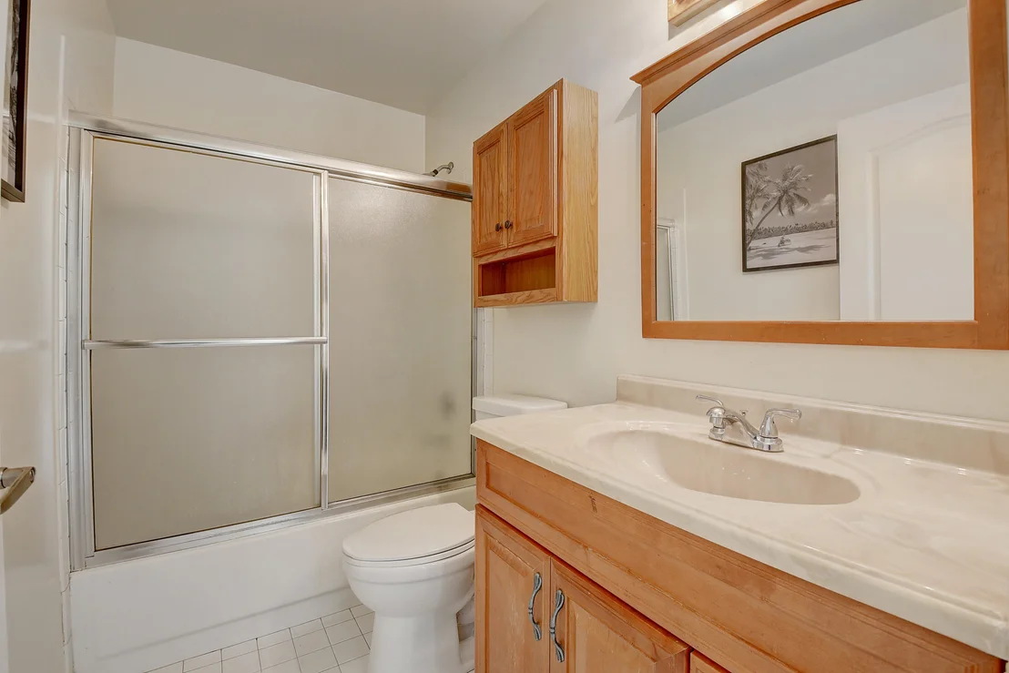 Photo of 742 W Ocean Drive