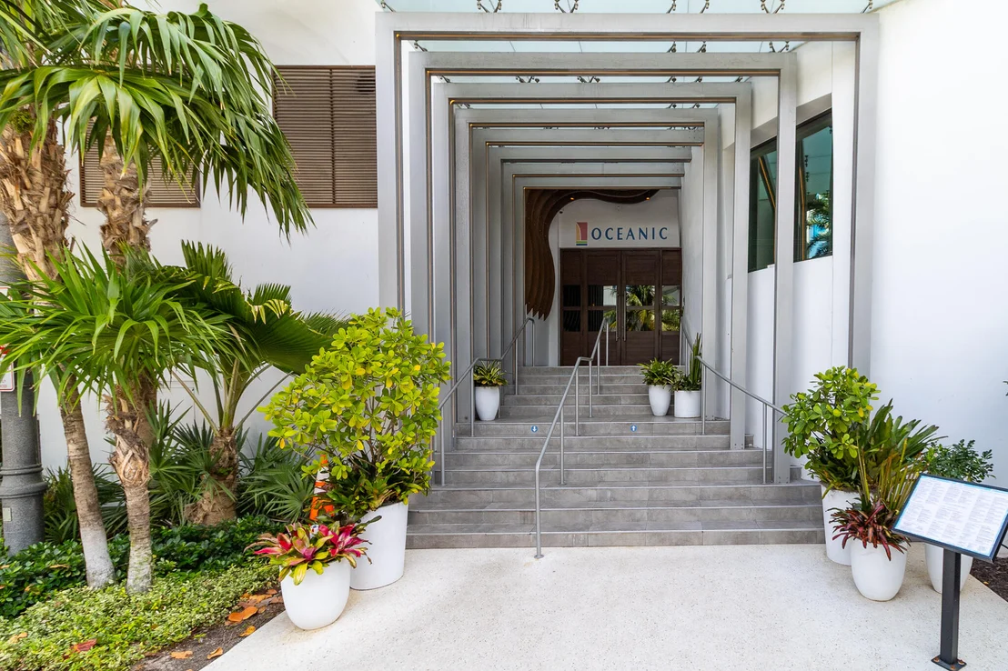 Photo of 3240 Lakeview Drive