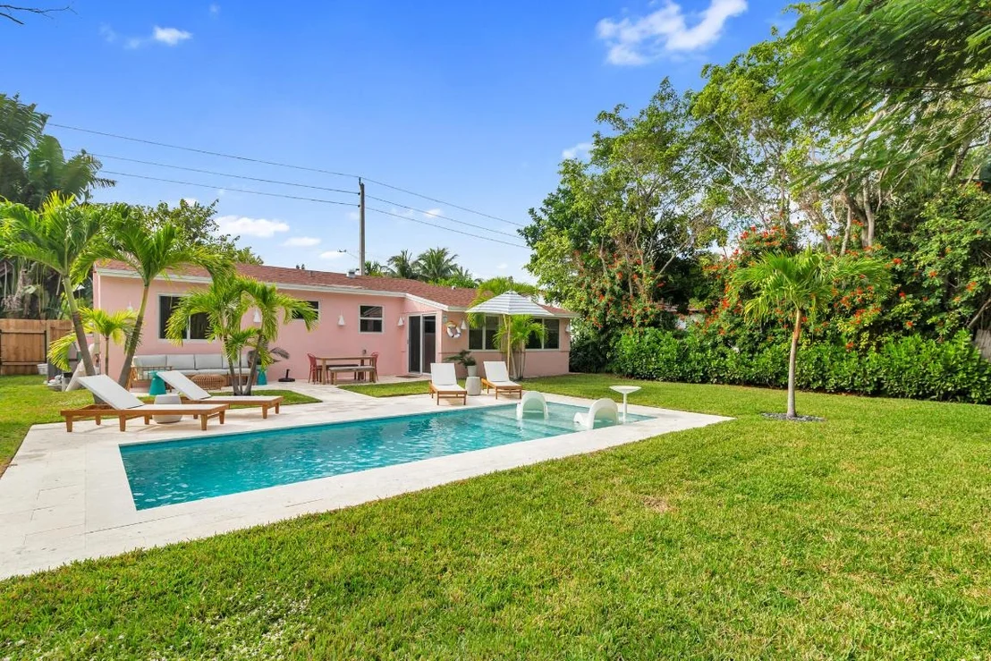 Photo of 353 Gregory Road