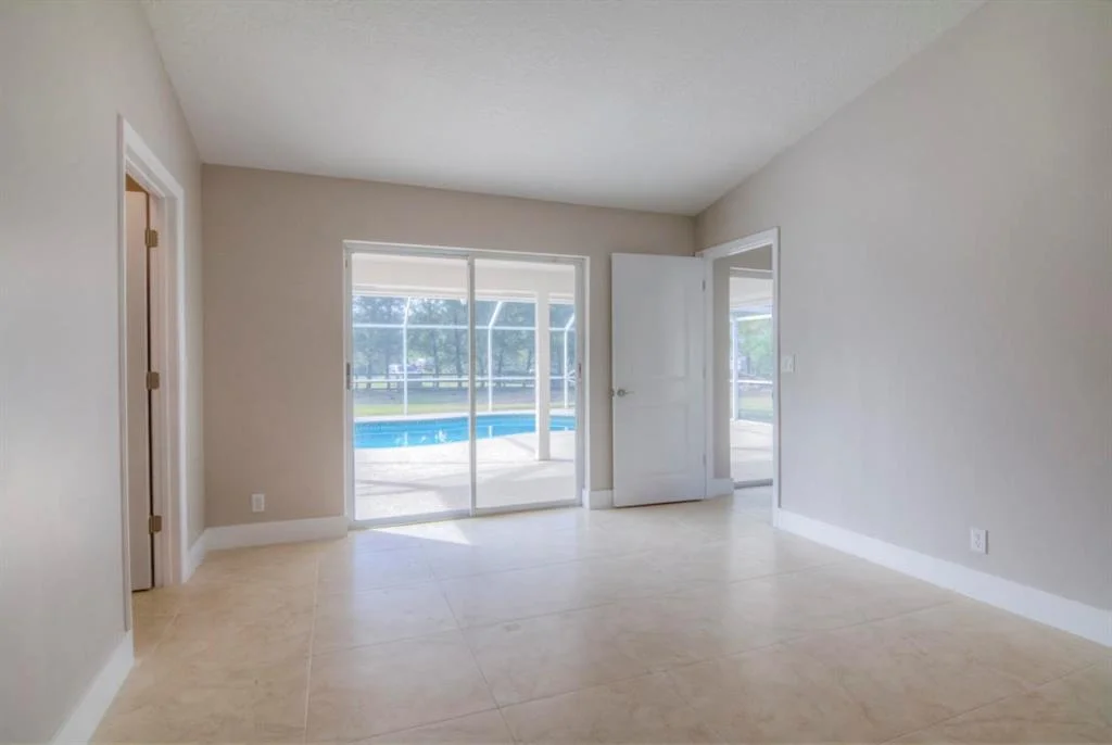 Photo of 17518 Tangerine Boulevard