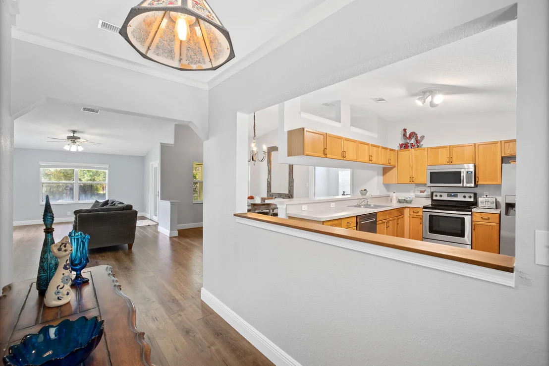 Photo of 13578 Edith Road