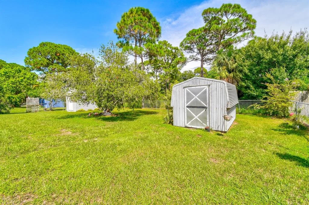 Photo of 5906 Tangelo Drive