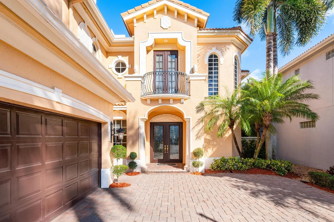 Photo of 8161 Valhalla Drive