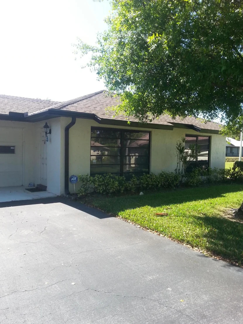 Photo of Unit B at 4972 Equestrian Circle