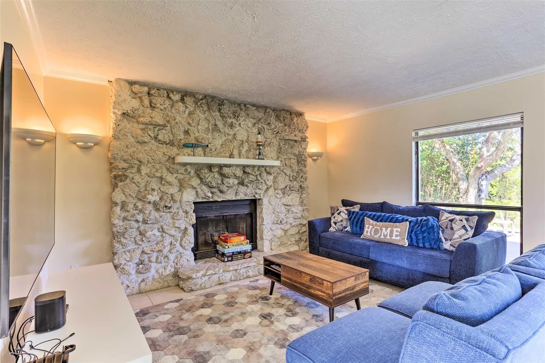 Photo of 928 Jackson Way