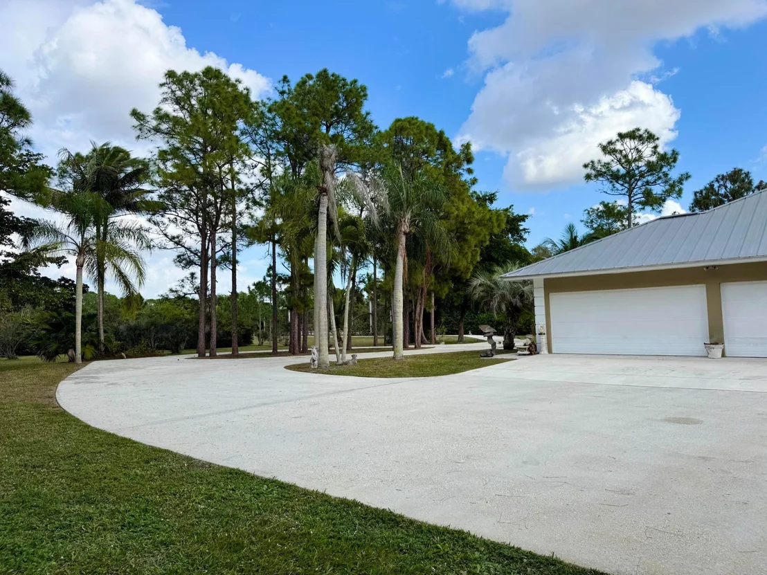 Photo of 2884 SE Ranch Acres Circle