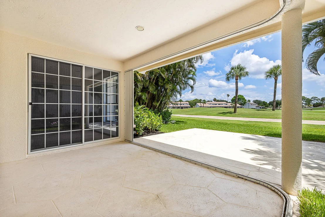 Photo of 327 Eagleton Golf Drive