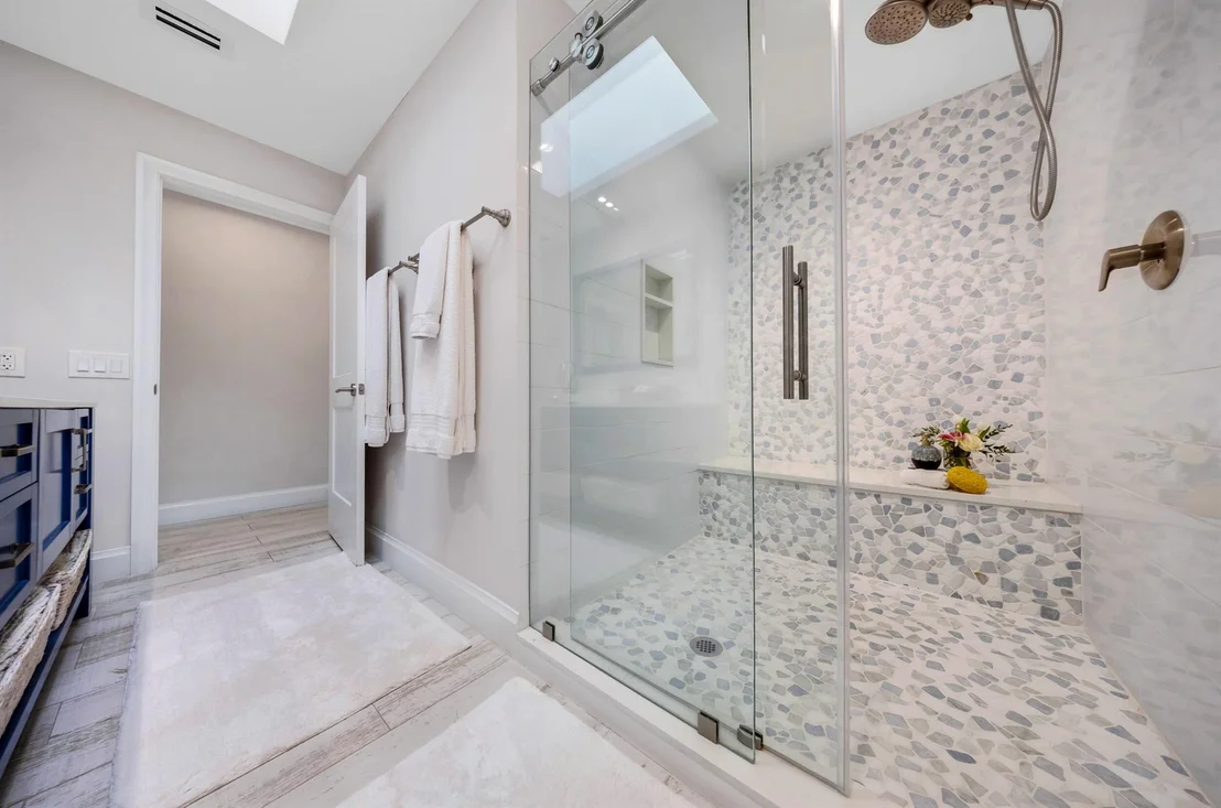 Photo of 5108 Pineview Circle