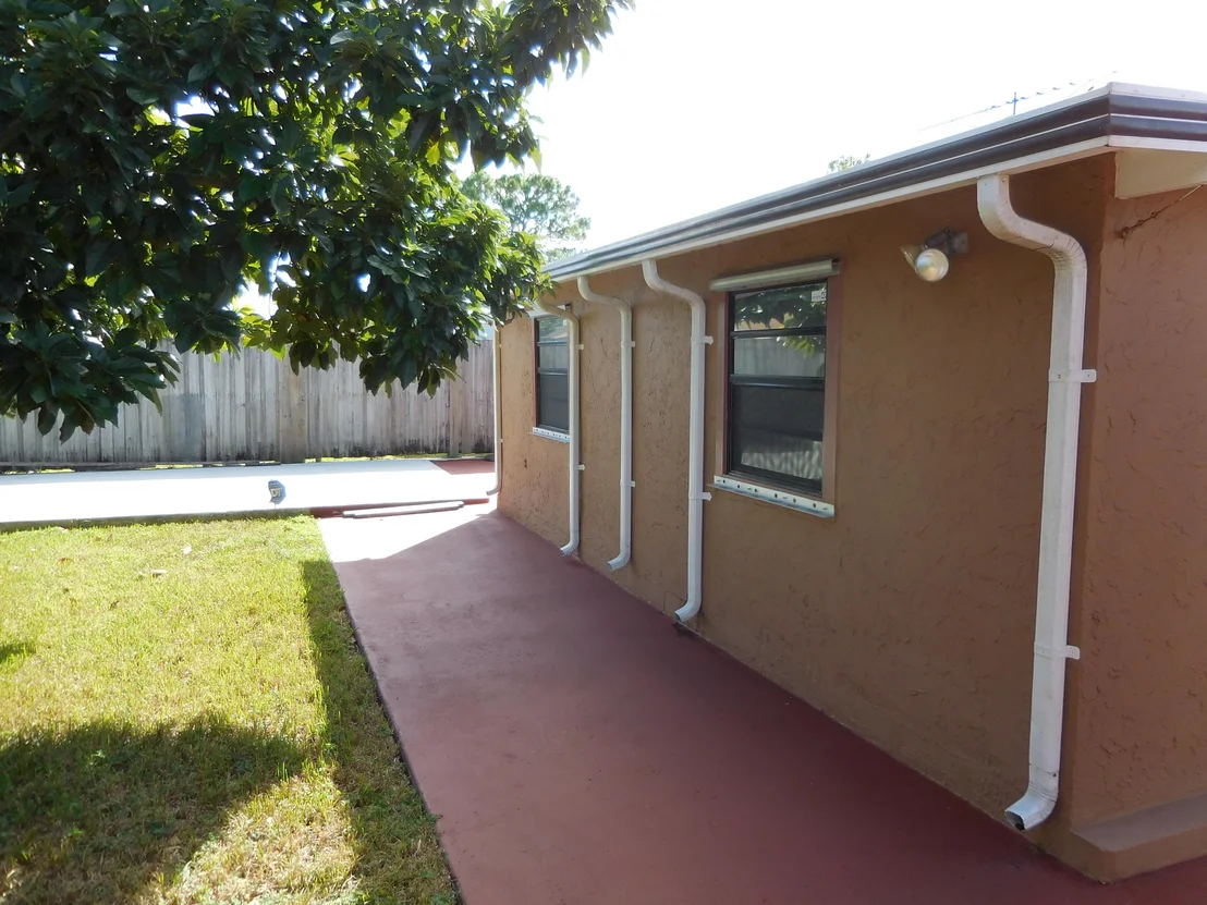 Photo of 362 Foresta Terrace