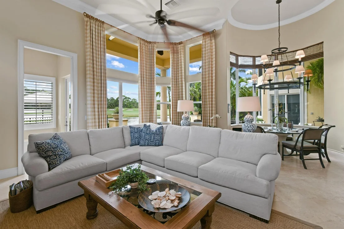 Photo of 615 Hermitage Circle