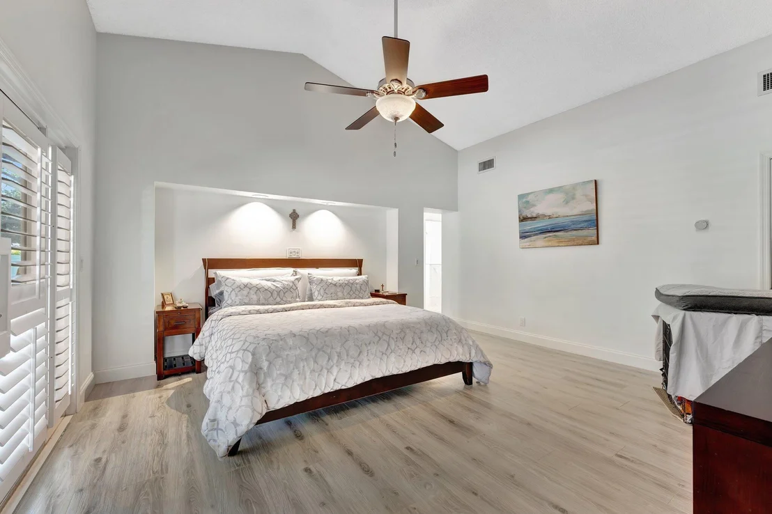 Photo of 12750 Oak Arbor Drive