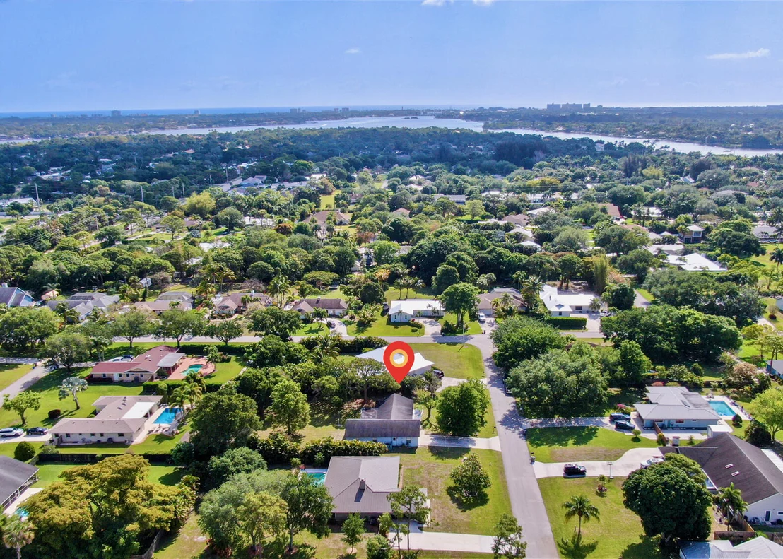 Photo of 18375 Oak Leaf Court