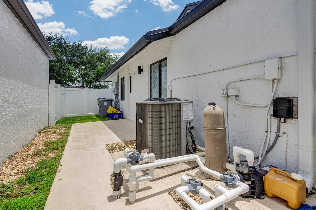 Photo of 21641 SUTTERS Lane