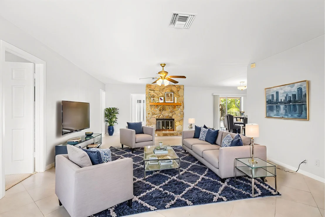 Photo of 2512 Lone Pine Road