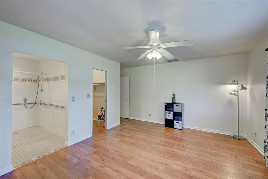 Photo of 333 Knob Hill Boulevard