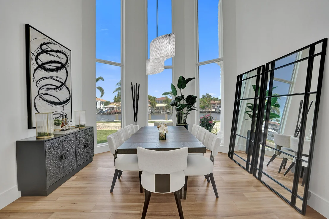 Photo of 890 Lilac Drive