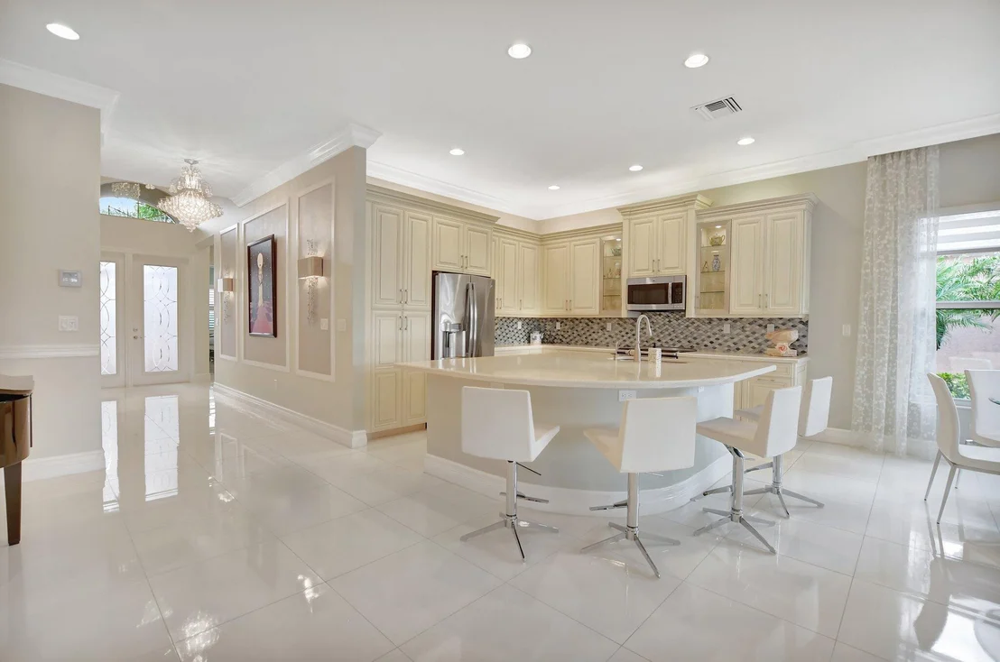 Photo of 12396 Cascade Valley Lane
