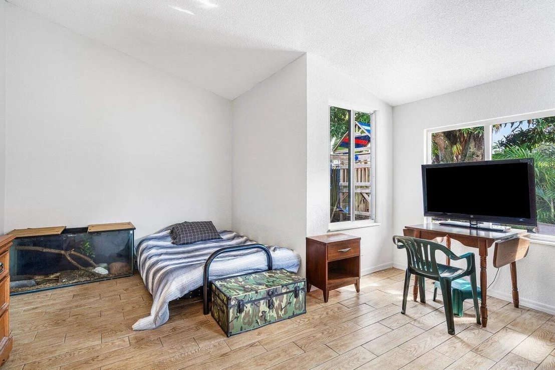 Photo of 2732 Northside Drive