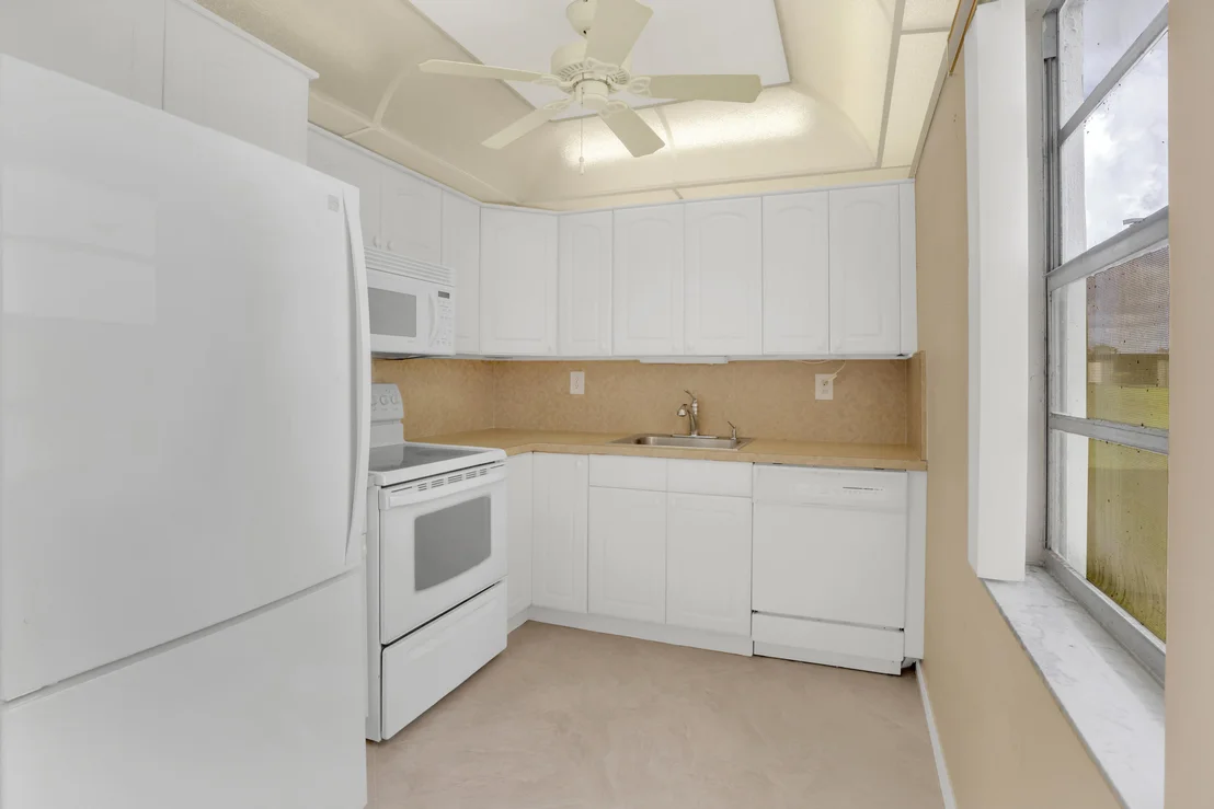 Photo of Unit 962 at 962 Normandy U