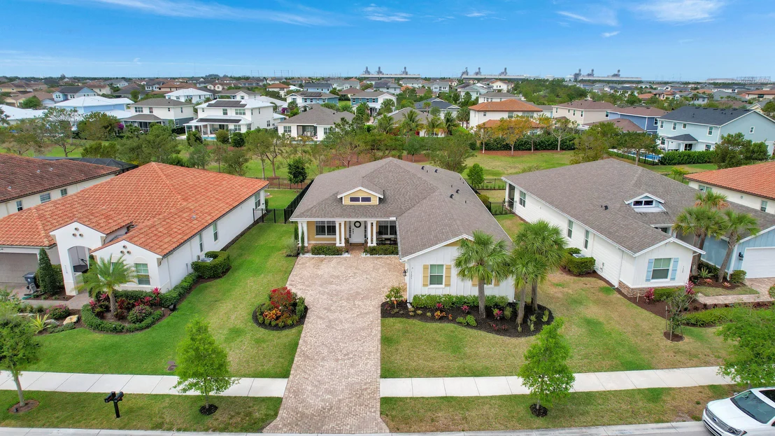 Photo of 1121 Sterling Pine Place