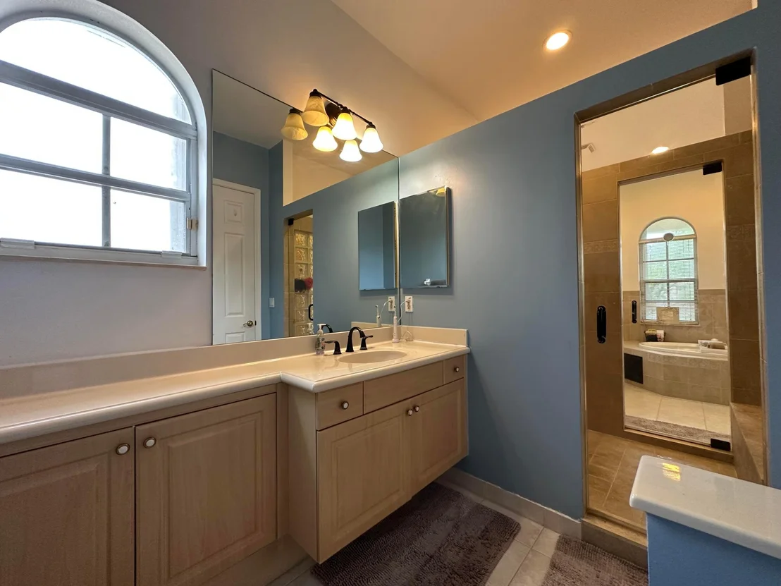 Photo of 6449 Stonehurst Circle