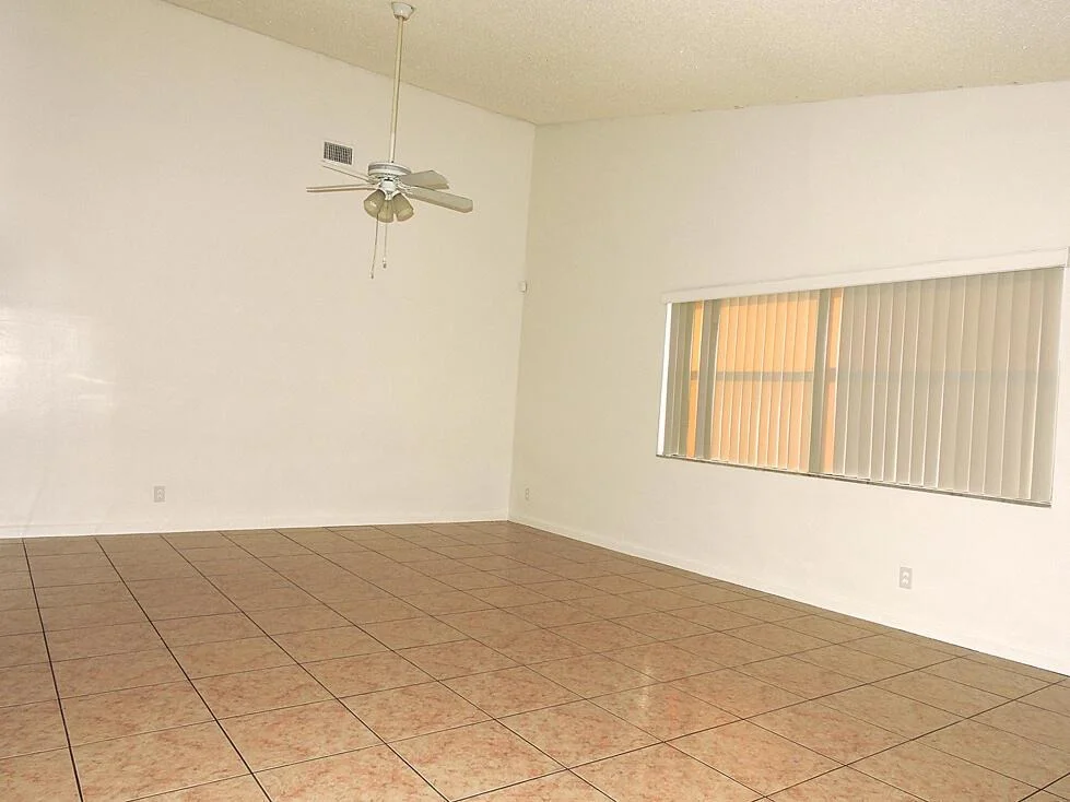 Photo of 504 Springdale Circle