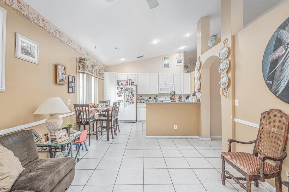 Photo of 6980 SE Twin Oaks Circle