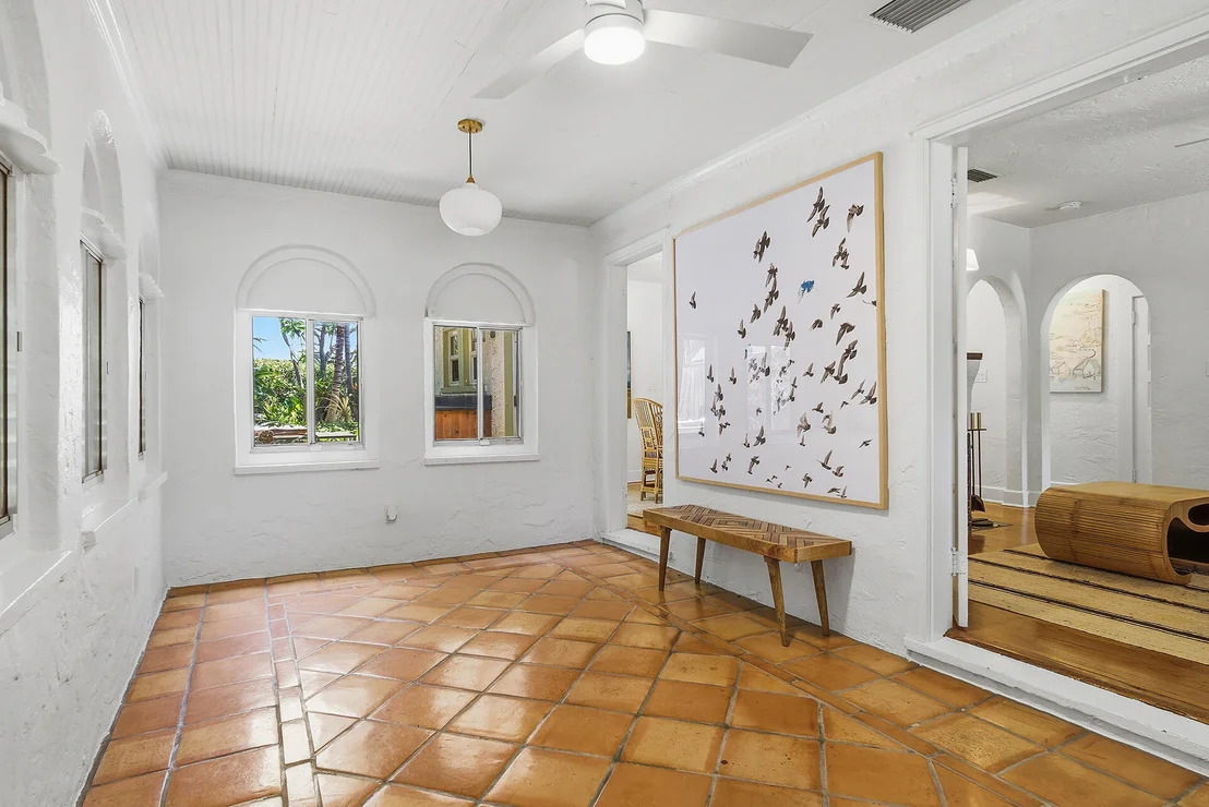 Photo of 810 Avon Road