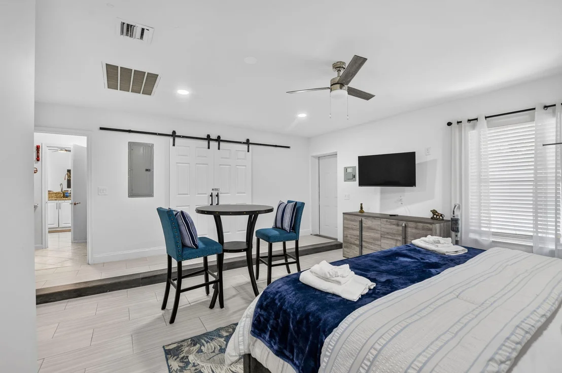 Photo of 703 AVOCET Road