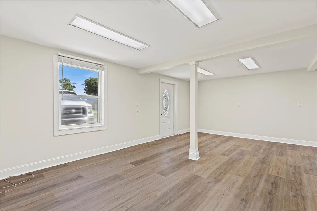 Photo of 333 SW Manor Drive