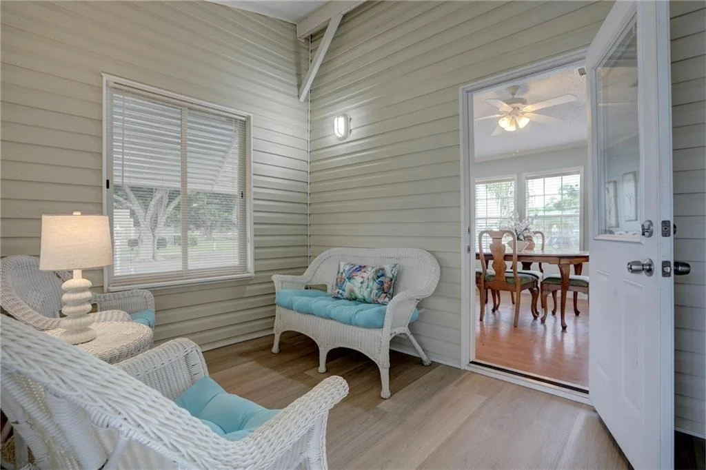 Photo of 646 Barefoot Boulevard