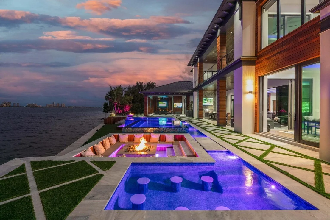 Photo of 712 Lakeside Circle