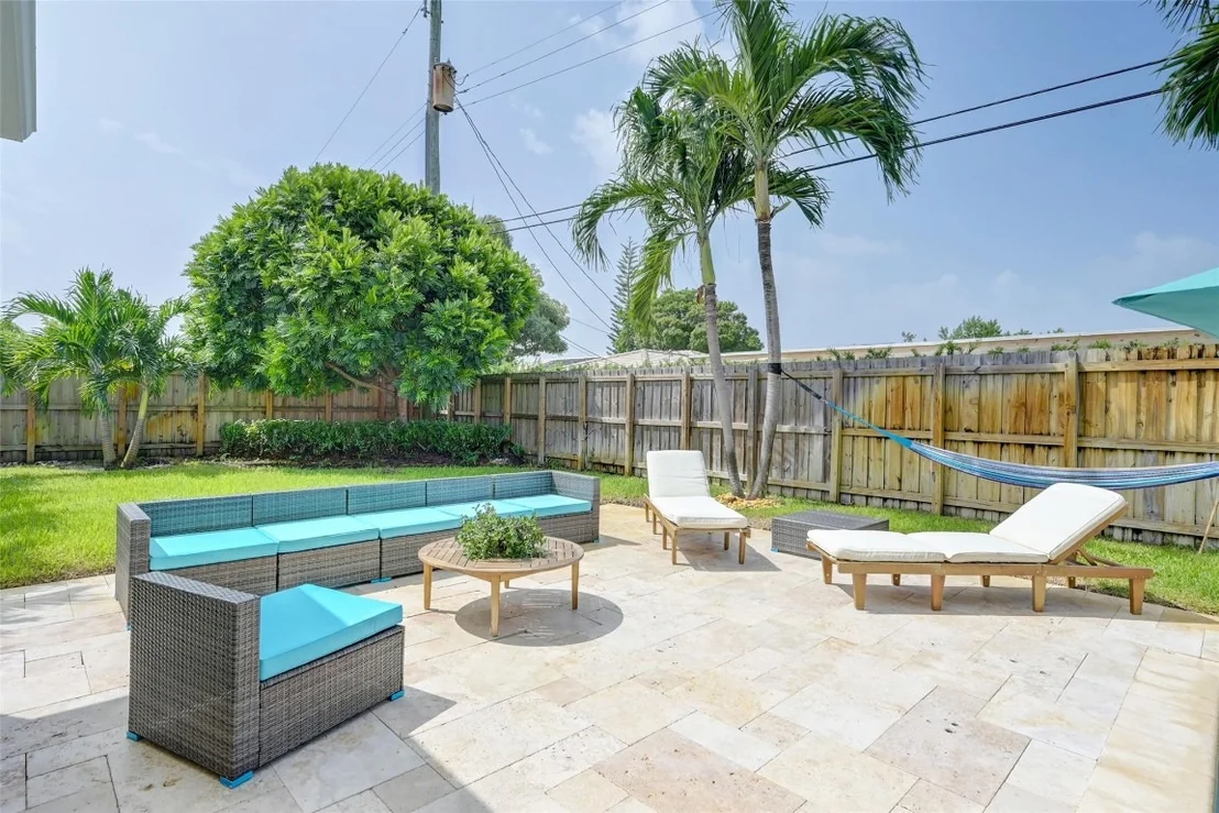 Photo of 807 SE 10th Terrace