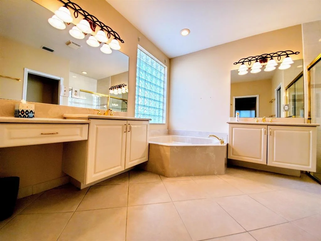 Photo of 8757 Arbor Walk Drive