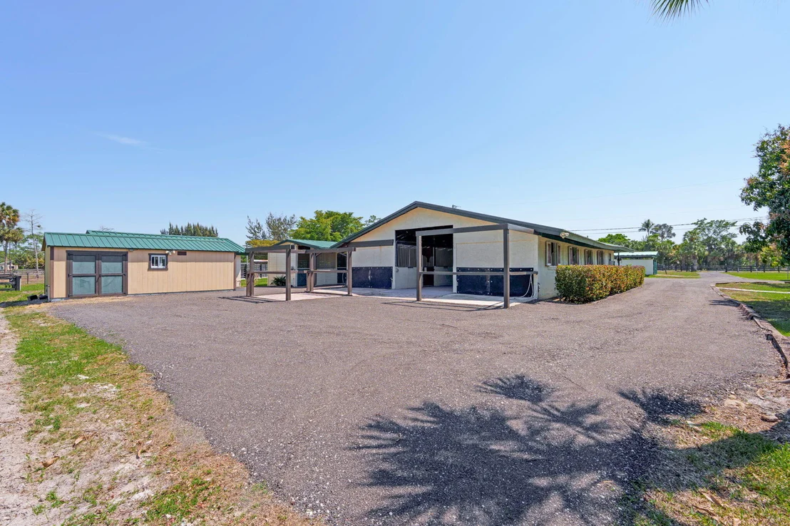 Photo of 1230 F Road