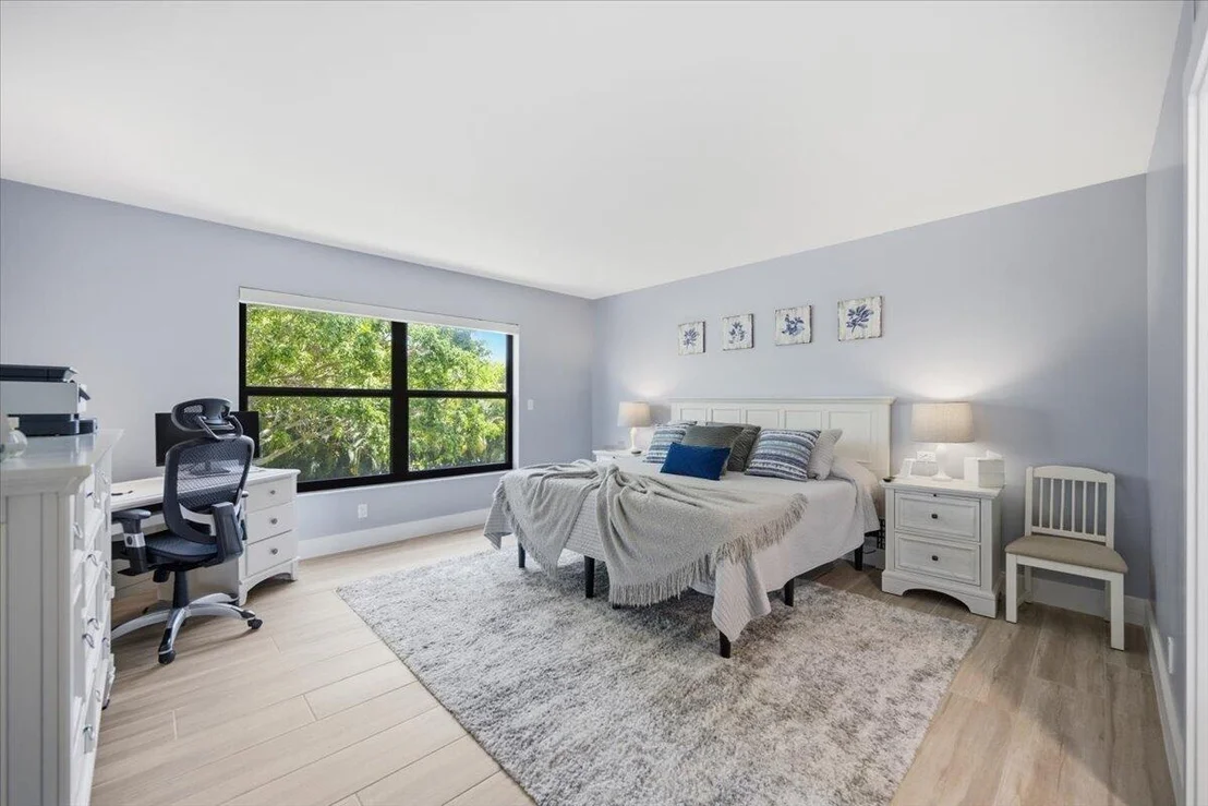 Photo of Unit 304D at 300 N HIGHWAY A1A