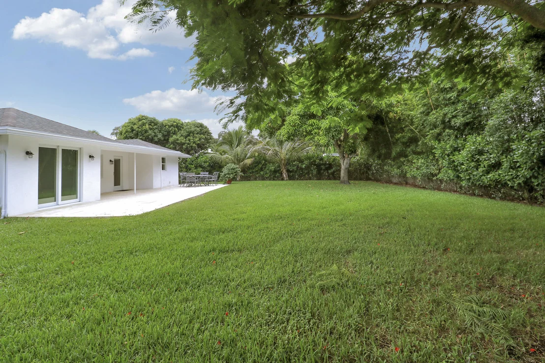 Photo of 2665 Oak Drive