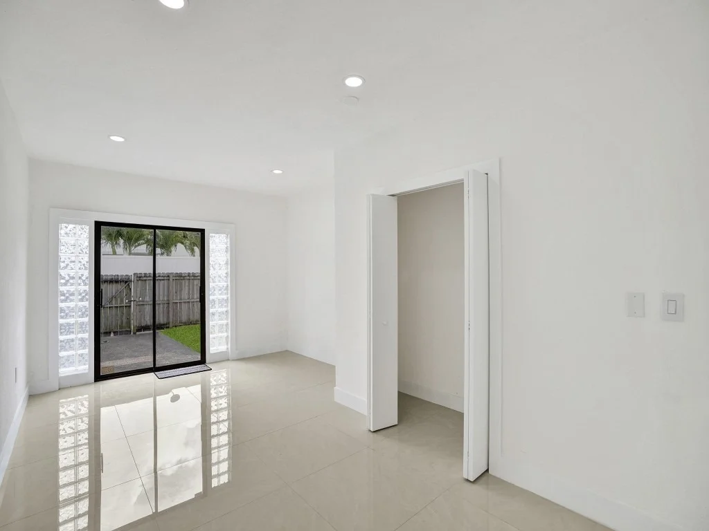 Photo of 200 SE 7th Street