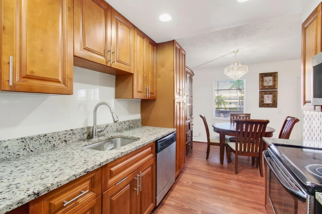 Photo of 2035 Cornwall B