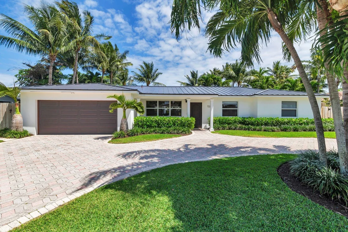 Photo of 7226 Pine Tree Lane