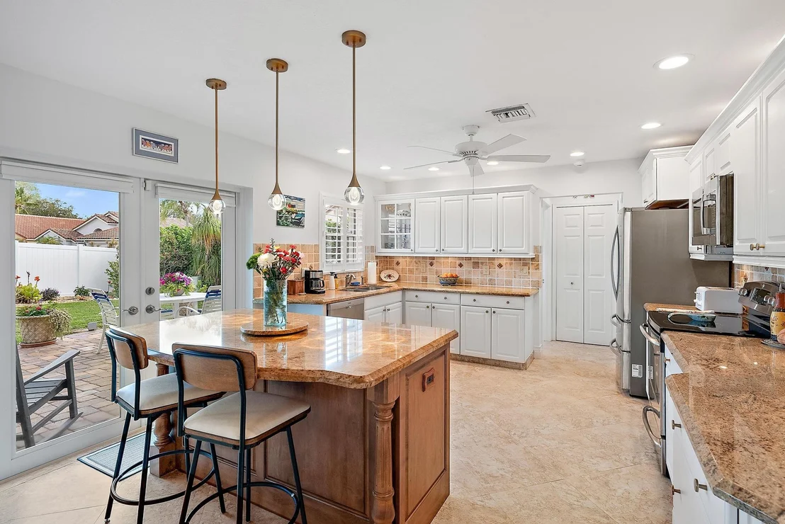 Photo of 149 Stonebriar Boulevard