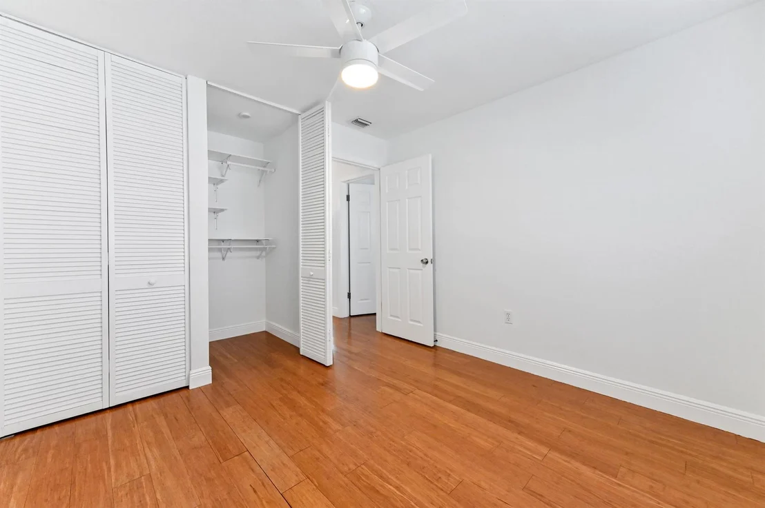 Photo of 1467 Cochran Drive