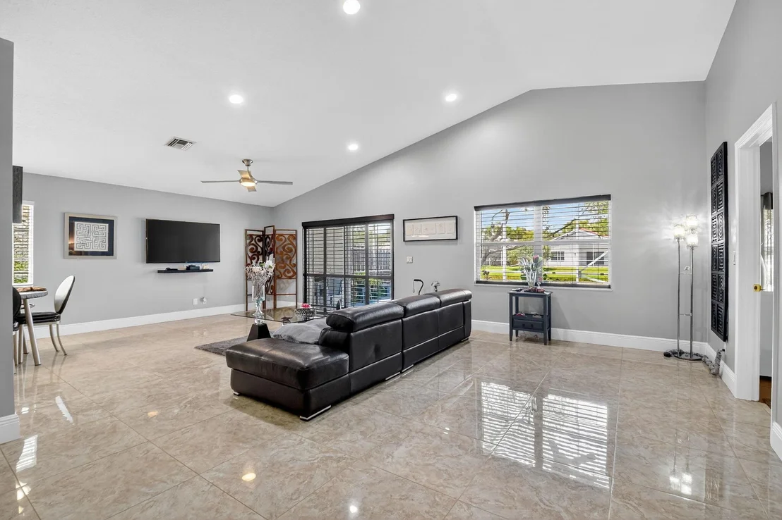 Photo of 8117 Florenza Drive