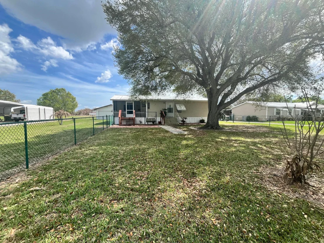 Photo of 4064 SW 9th Way