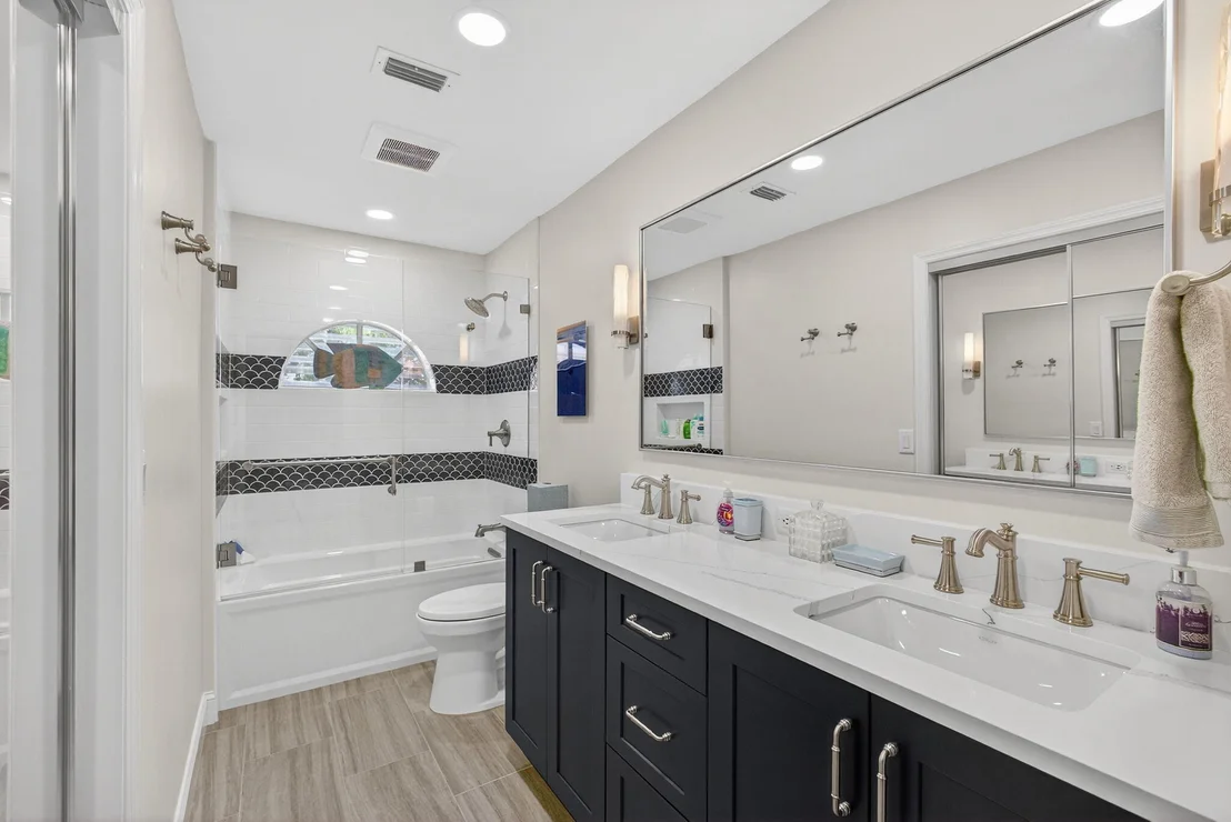 Photo of 3880 Shearwater Drive